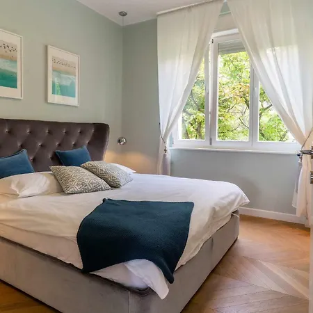 Aquamarine Sea View 자다르