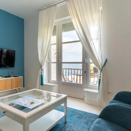 Aquamarine Sea View Appartement
