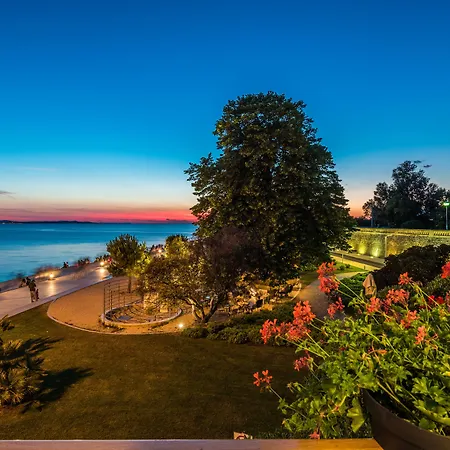 Apartamento Aquamarine Sea View *